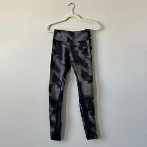NIKE PRO DRI FIT Compression Running Leggings WOMENS SIZE XS with mesh cut outs
